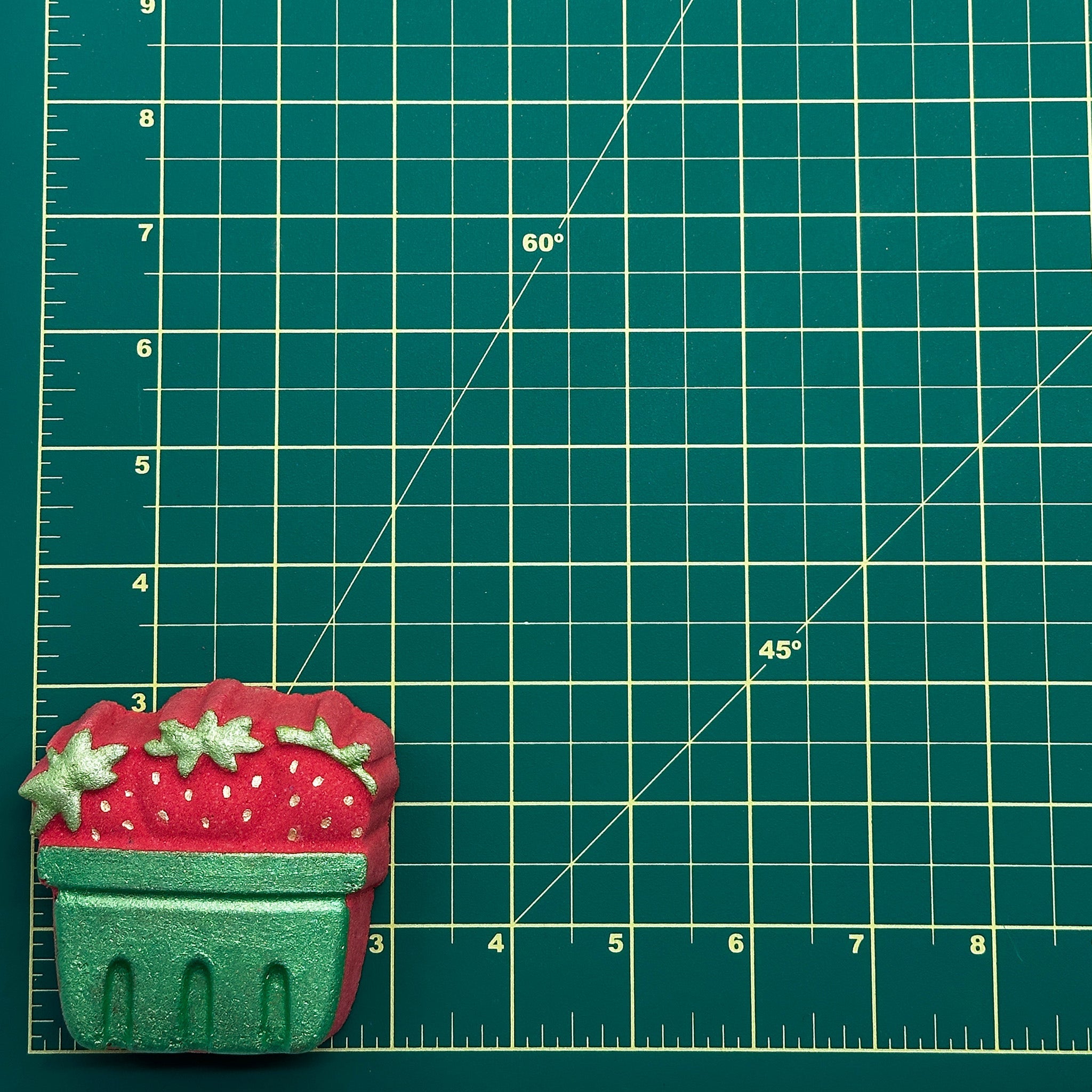 Strawberry Basket Bath Bomb